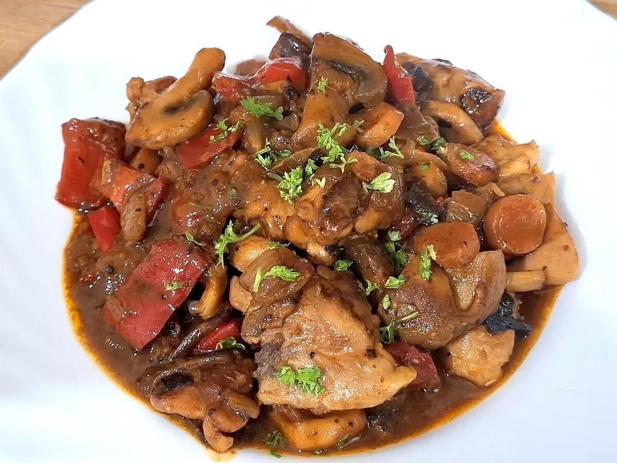 Пилешка кавърма ВКУС В КУТИЯ 400 г