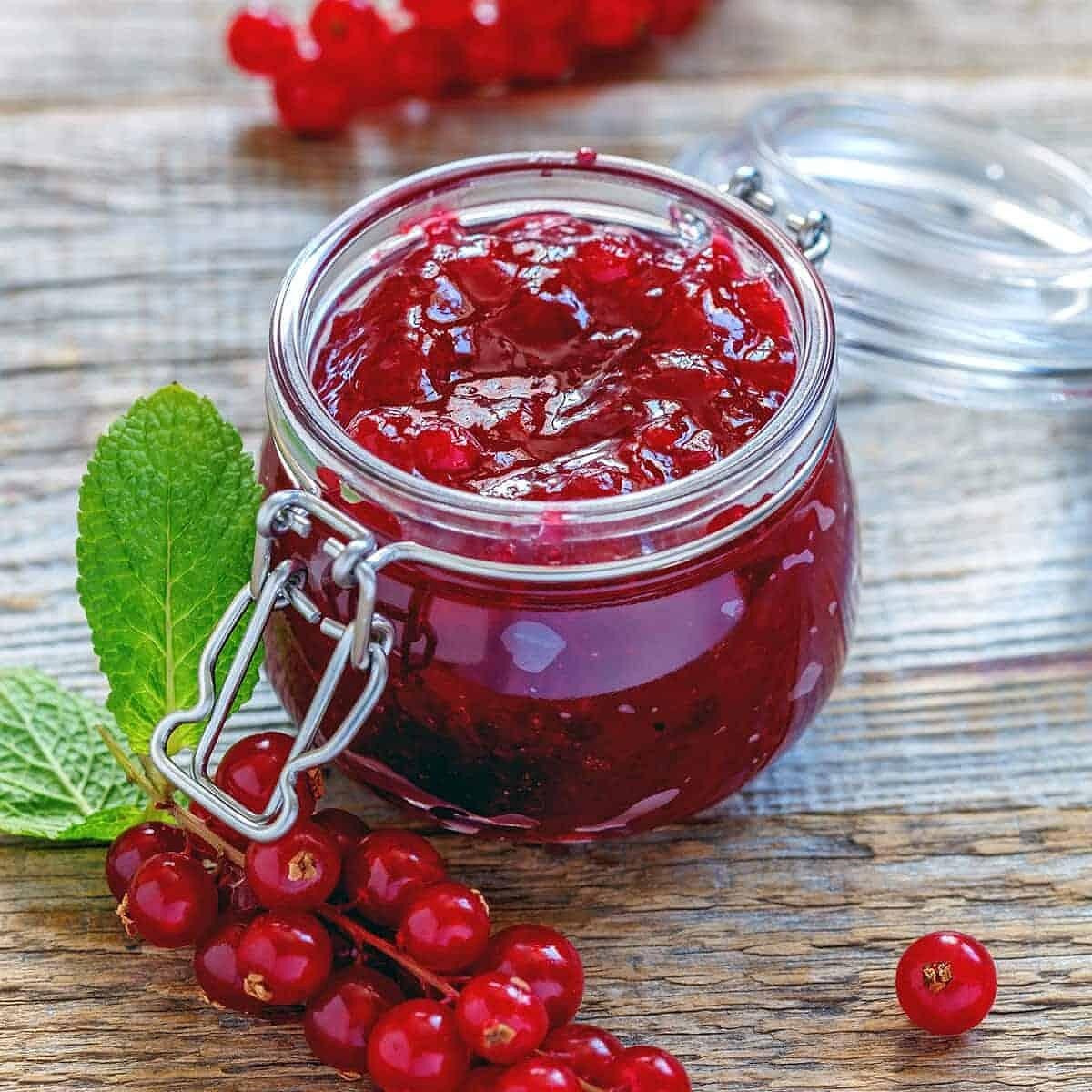 Сладко WELL DONE от червени боровинки 350 г